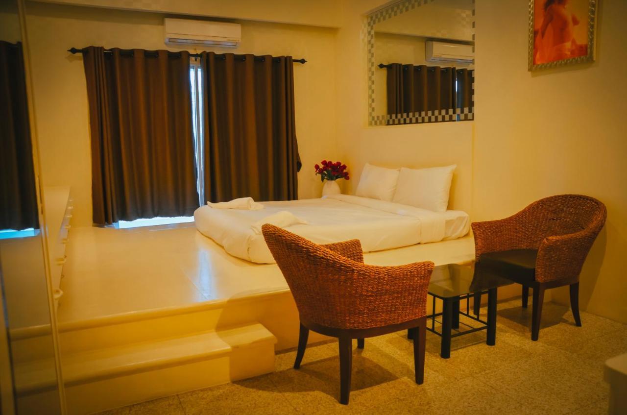 Fortune Sapphire Hotel Pattaya Exterior photo